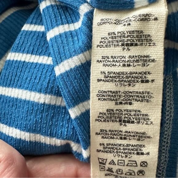 We The Free Roundabout Blue White Striped Top Size M - Picture 6 of 6